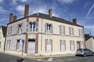  Appartement à louer 4 pièces 80 m²