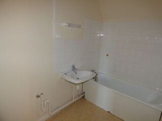  Appartement à louer 3 pièces 79 m²