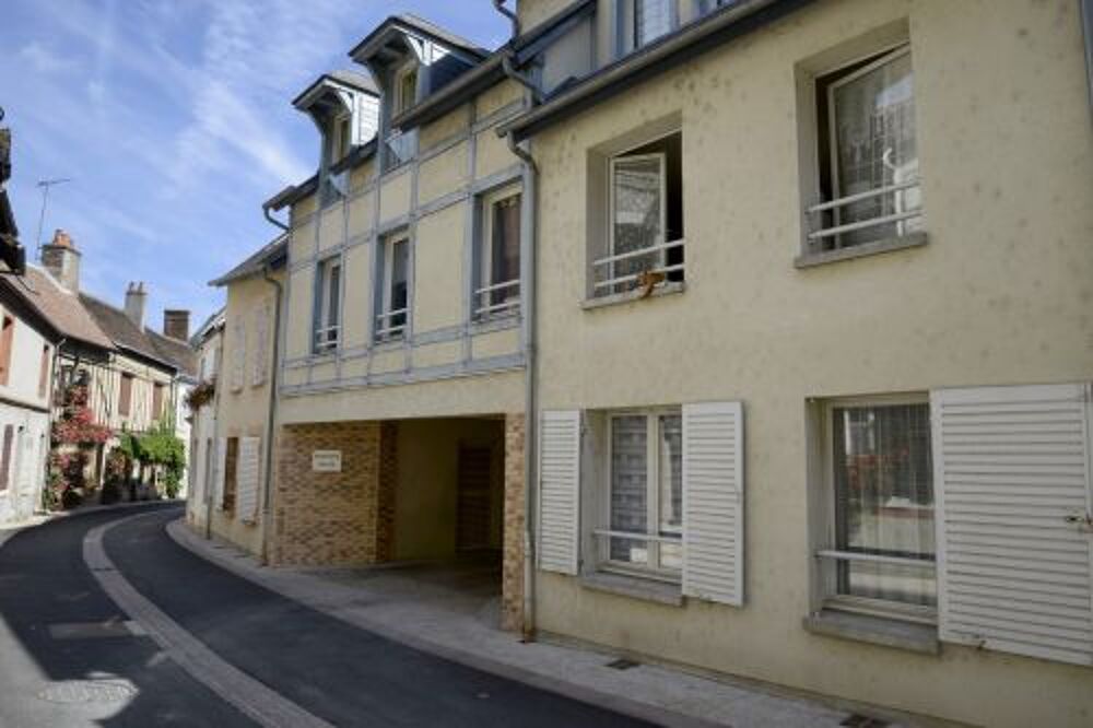 Votre agence France Loire Aubigny S/Nère vous propose cet appartement à la location sur la commune d'Aubigny S/Nère