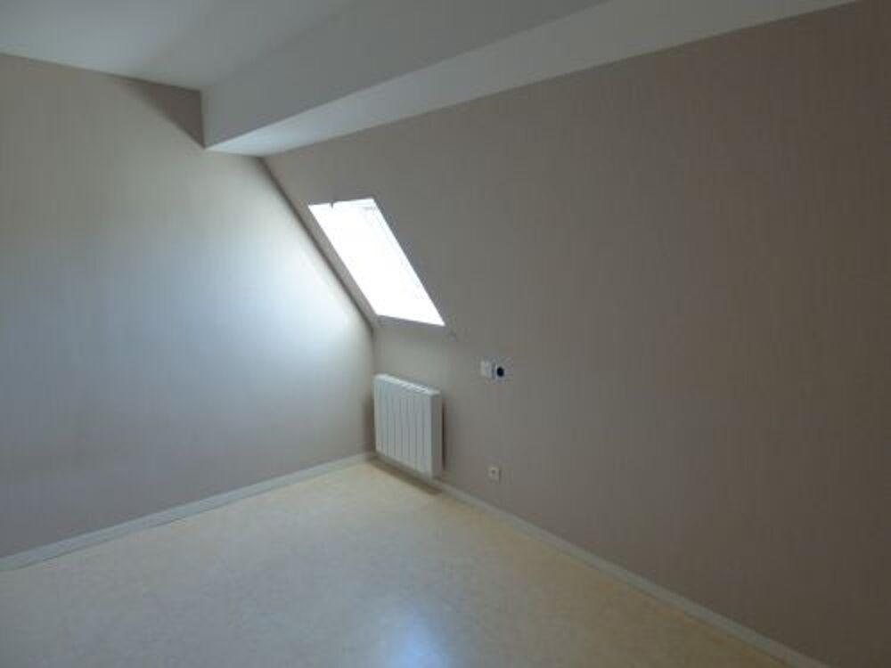 Votre agence France Loire Aubigny S/Nère vous propose cet appartement à la location sur la commune d'Aubigny S/Nère