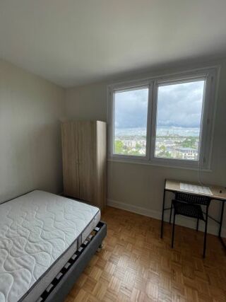  Appartement à louer 4 pièces 75 m²