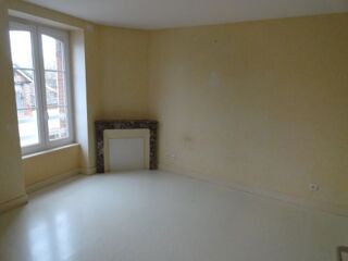  Appartement à louer 4 pièces 80 m²