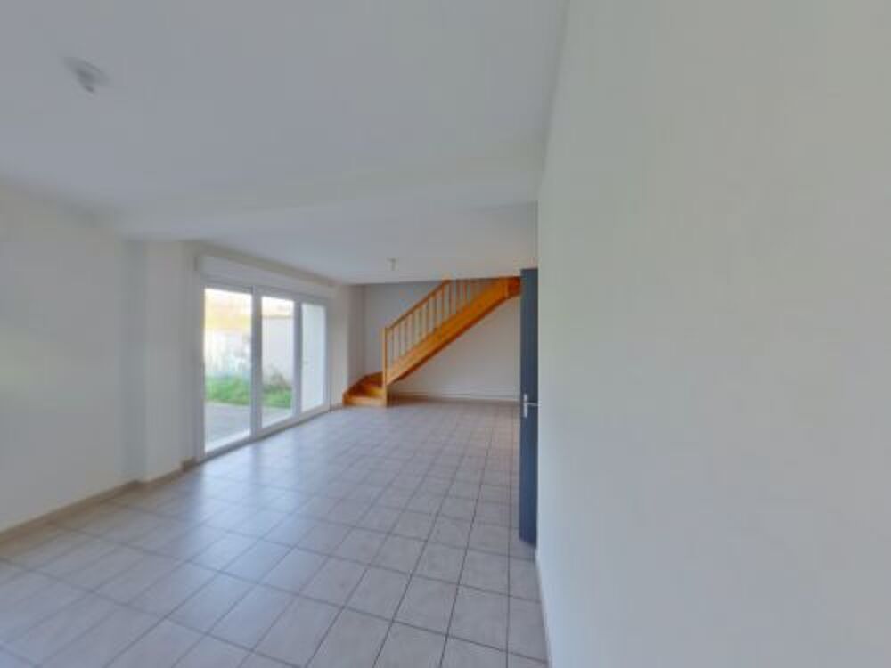 Location Maison Votre agence France Loire de Saint-Amand-Montrond vous propose cette MAISON à la location sur la commune de LUNERY. Lunery