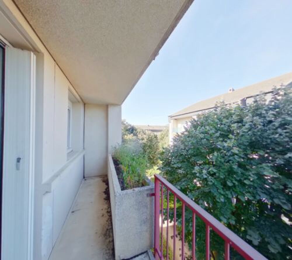 Location Appartement COLOCATION - Nous vous accueillons au sein de notre logement pour étudiants et apprentis ! St amand montrond