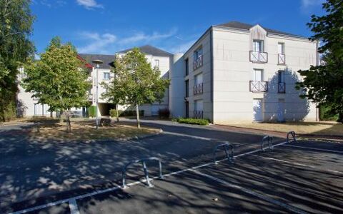   Votre agence France Loire de Saint-Amand-Montrond vous propose cet APPARTEMENT � la location sur la commune d'ORVAL. Appartement - 1 pi�ce(s) - 30 m�