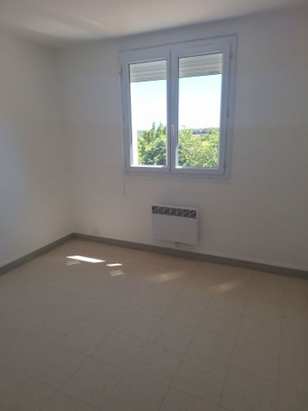 Location Maison Votre agence France Loire de Saint-Amand-Montrond vous propose cet appartement/ cette maison à la location sur la commune de BIG Bigny vallenay