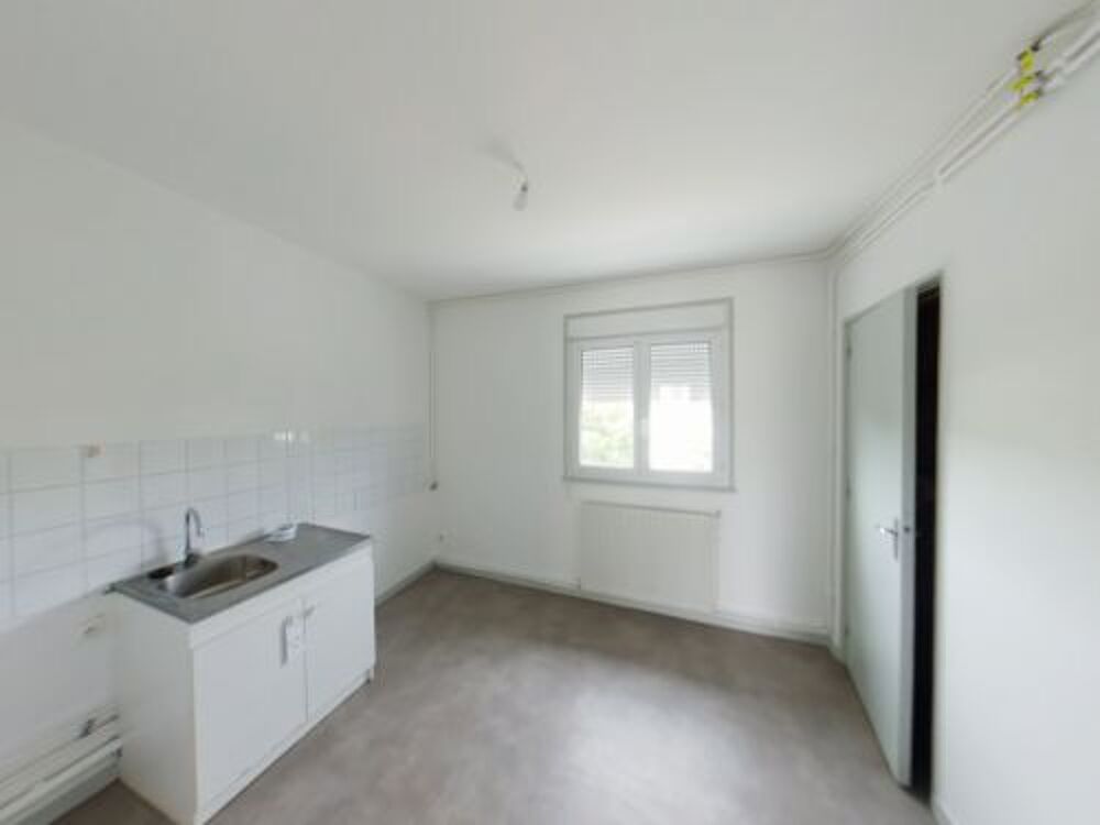 Votre agence France Loire vous propose cet appartement à la location sur la commune de Saint Amand Montrond.