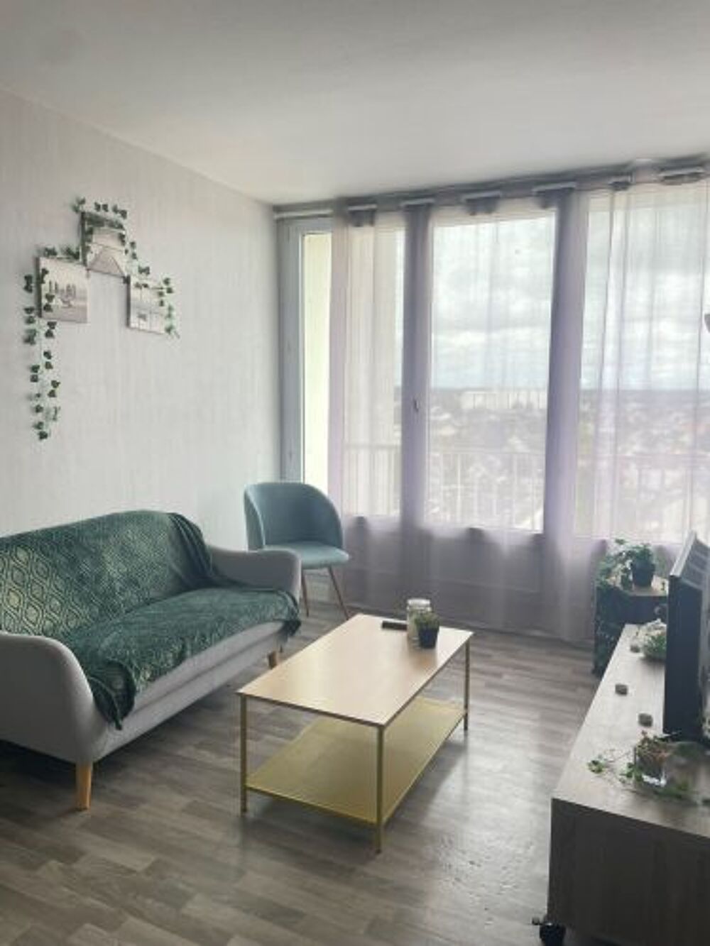 Nous vous accueillons au sein de notre logement pour étu....