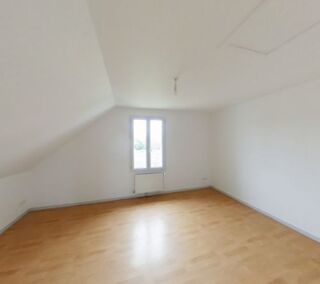  Maison à louer 3 pièces 85 m²