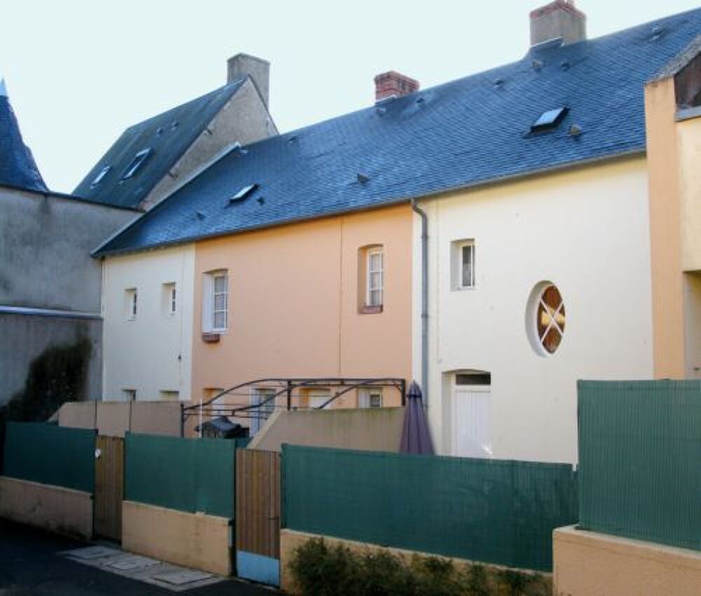 Location Appartement Votre agence France Loire Aubigny S/Nre vous propose ce pavillon  la location sur la commune d'Ivoy le Pr Ivoy le pre