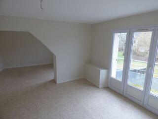  Appartement à louer 4 pièces 82 m²