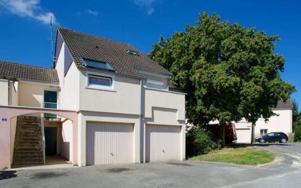 Location Appartement T3 avec balcon dans quartier calme, proche tous commerces Vierzon