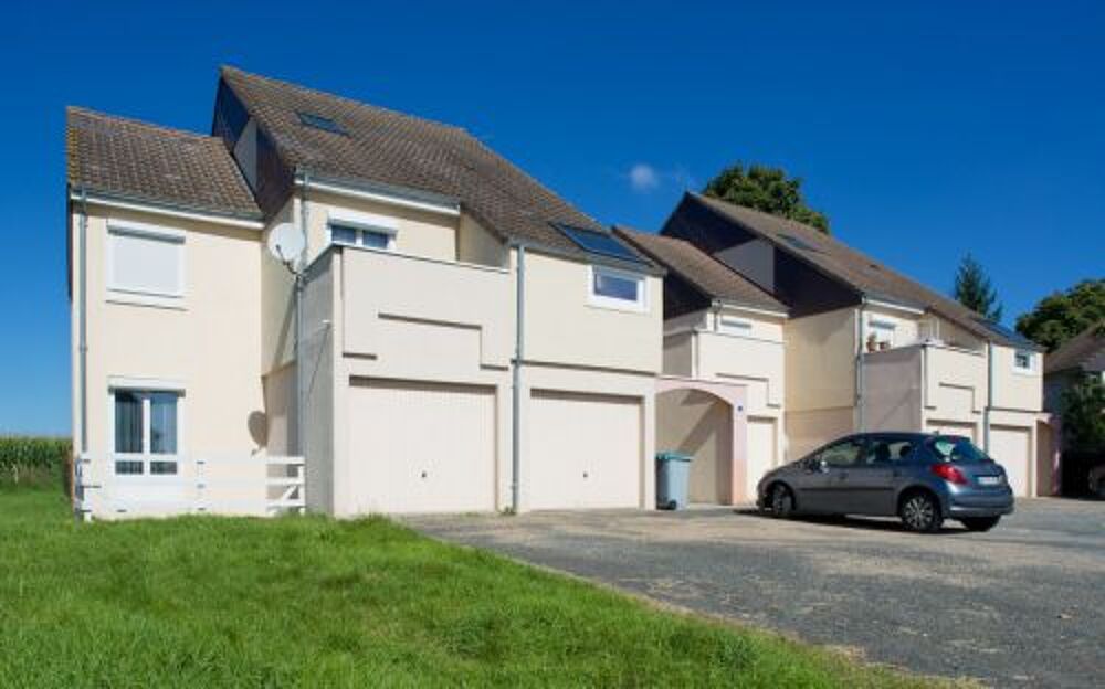Location Appartement T3 avec balcon dans quartier calme, proche tous commerces Vierzon