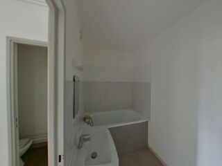  Appartement à louer 3 pièces 63 m²
