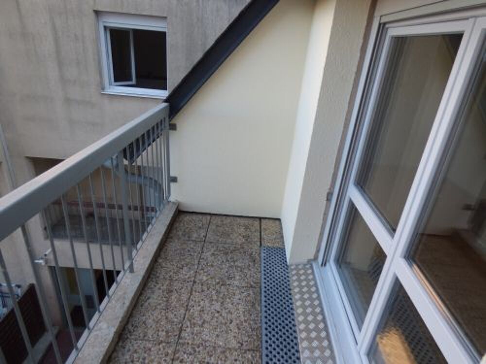 Votre agence France Loire Aubigny S/Nère vous propose cet appartement à la location sur la commune d'Aubigny S/Nère