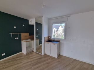  Appartement à louer 4 pièces 84 m²