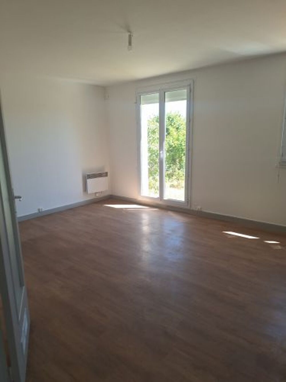 Location Maison Votre agence France Loire de Saint-Amand-Montrond vous propose cet appartement/ cette maison à la location sur la commune de BIG Bigny vallenay