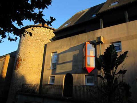   Votre agence France Loire Aubigny S/N�re vous propose cet appartement � la location sur la commune d'Aubigny Sur N�re Appartement - 3 pi�ce(s) - 64 m�