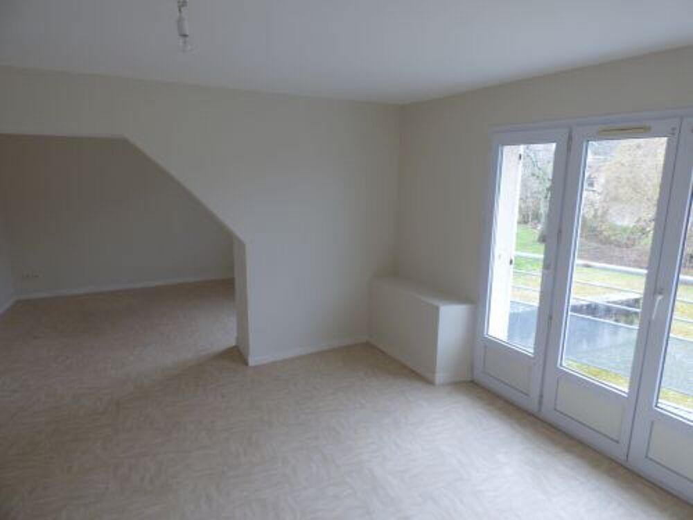 Votre agence France Loire Aubigny S/Nère vous propose cet appartement à la location sur la commune d'Argent S/Sauldre