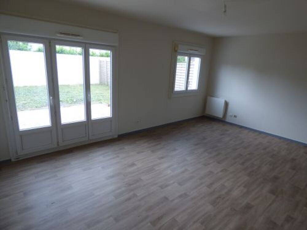 Votre agence France Loire Aubigny S/Nère vous propose ce pavillon à la location sur la commune de Pierrefitte sur Sauldre