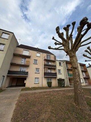  Appartement à louer 2 pièces 56 m²