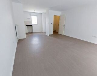  Appartement à louer 2 pièces 60 m²
