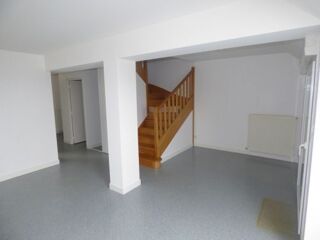  Appartement à louer 3 pièces 74 m²