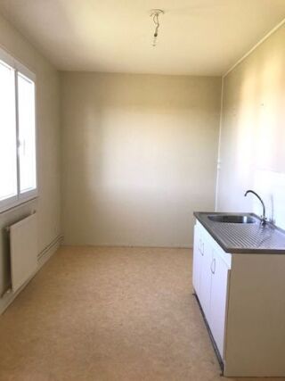  Appartement à louer 3 pièces 70 m²