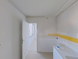  Appartement à louer 2 pièces 56 m²