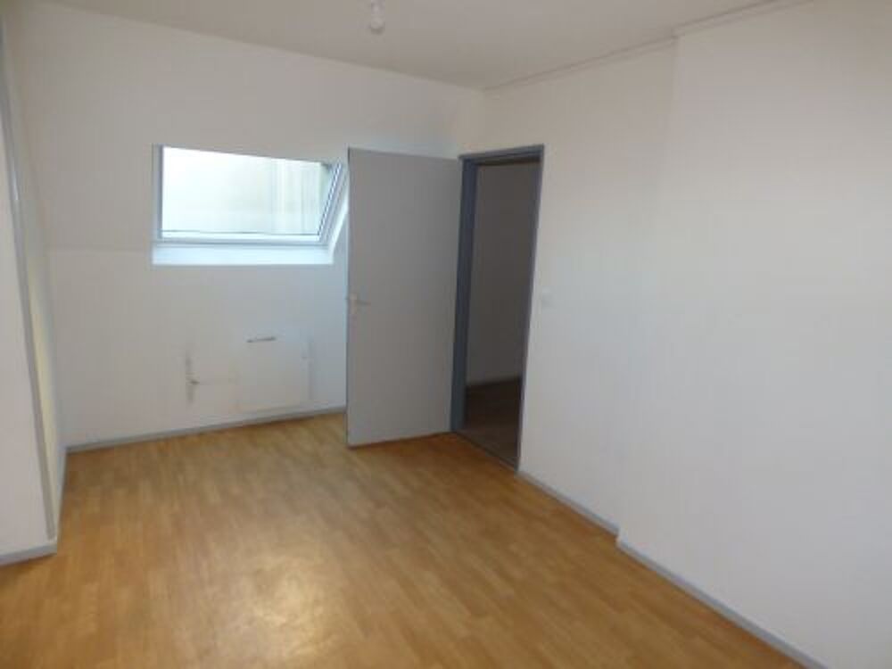 Votre agence France Loire Aubigny S/Nère vous propose cet appartement à la location sur la commune d'Aubigny S/Nère