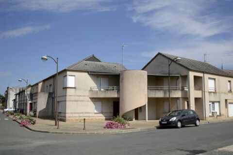   Votre agence France Loire Aubigny S/N�re vous propose cet appartement � la location sur la commune d'Argent S/Sauldre Appartement - 2 pi�ce(s) - 49 m�