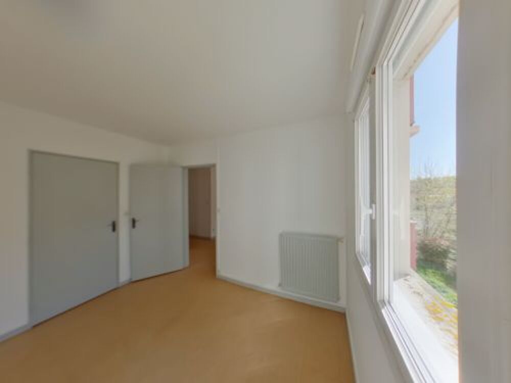 Votre agence France Loire vous propose cet APPARTEMENT à la location sur la commune de Saint-Amand-Montrond.