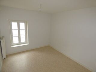  Appartement à louer 3 pièces 74 m²
