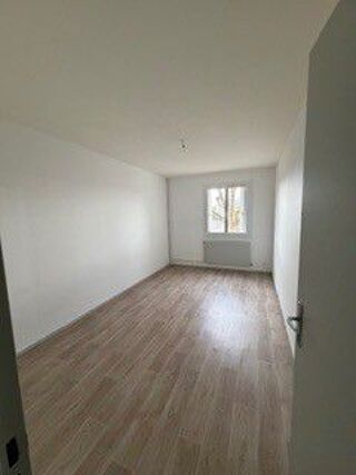  Appartement à louer 3 pièces 70 m²
