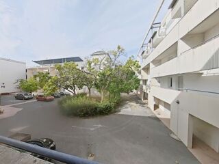 Appartement à louer 3 pièces 77 m²