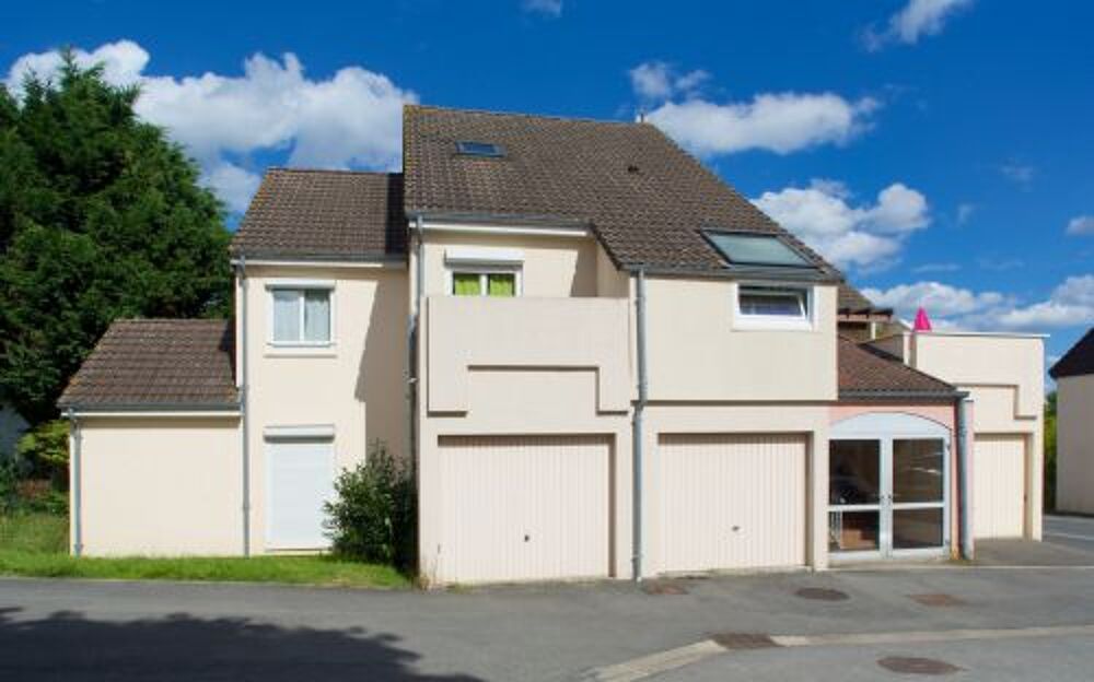 Location Appartement T3 avec balcon dans quartier calme, proche tous commerces Vierzon