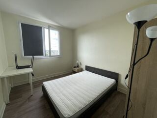  Appartement à louer 4 pièces 75 m²