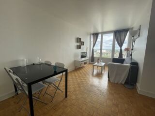  Appartement à louer 4 pièces 75 m²