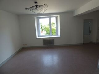  Appartement à louer 2 pièces 57 m²