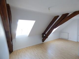  Appartement à louer 3 pièces 61 m²