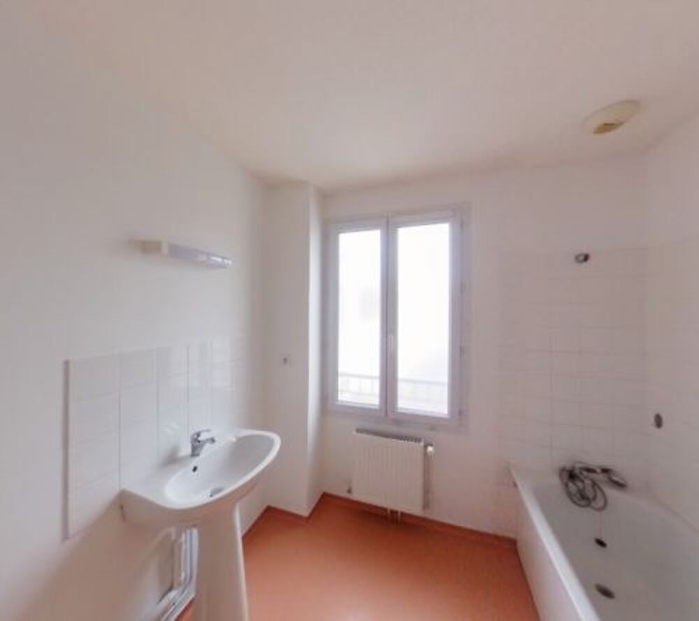 Location Maison Votre agence France Loire de Saint-Amand-Montrond vous propose cette maison à la location sur la commune de Vorly. Vorly