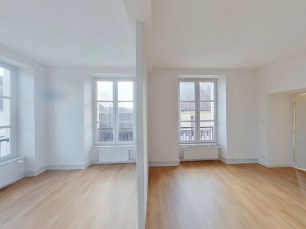 Votre agence France Loire vous propose cet APPARTEMENT à la location sur la commune de SAINT-AMAND-MONTROND