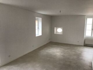  Appartement à louer 3 pièces 56 m²