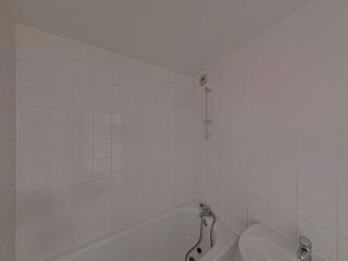  Appartement à louer 3 pièces 77 m²