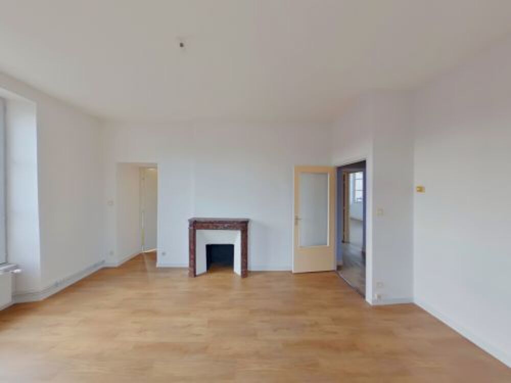 Votre agence France Loire vous propose cet APPARTEMENT à la location sur la commune de SAINT-AMAND-MONTROND