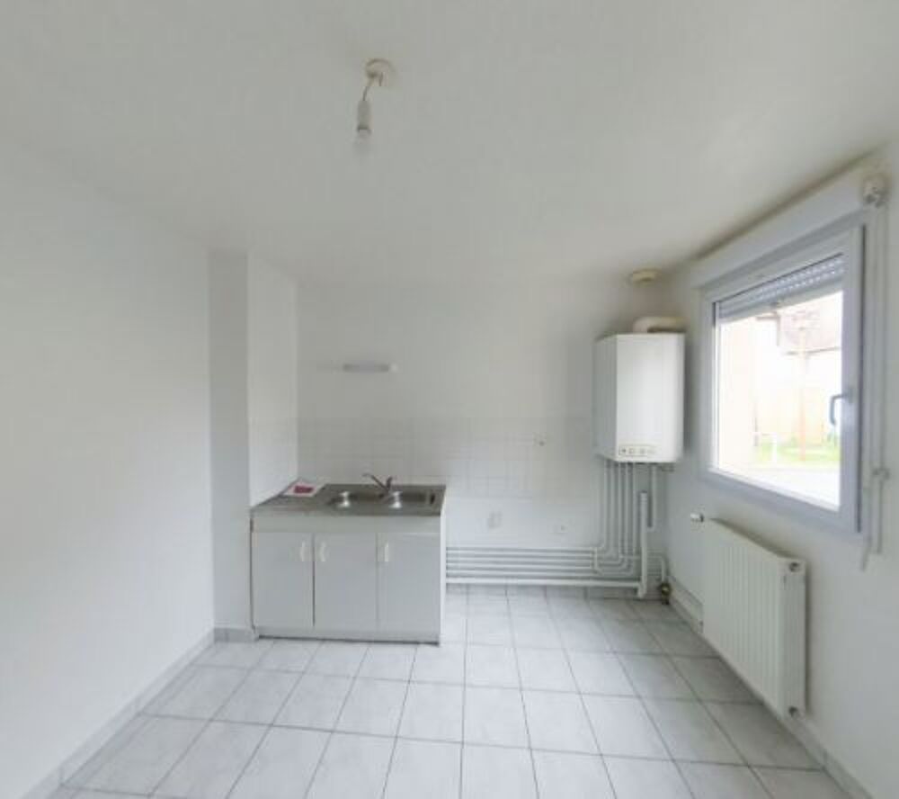 Location Maison Votre agence France Loire de Saint-Amand-Montrond vous propose cette maison à la location sur la commune de Vorly. Vorly