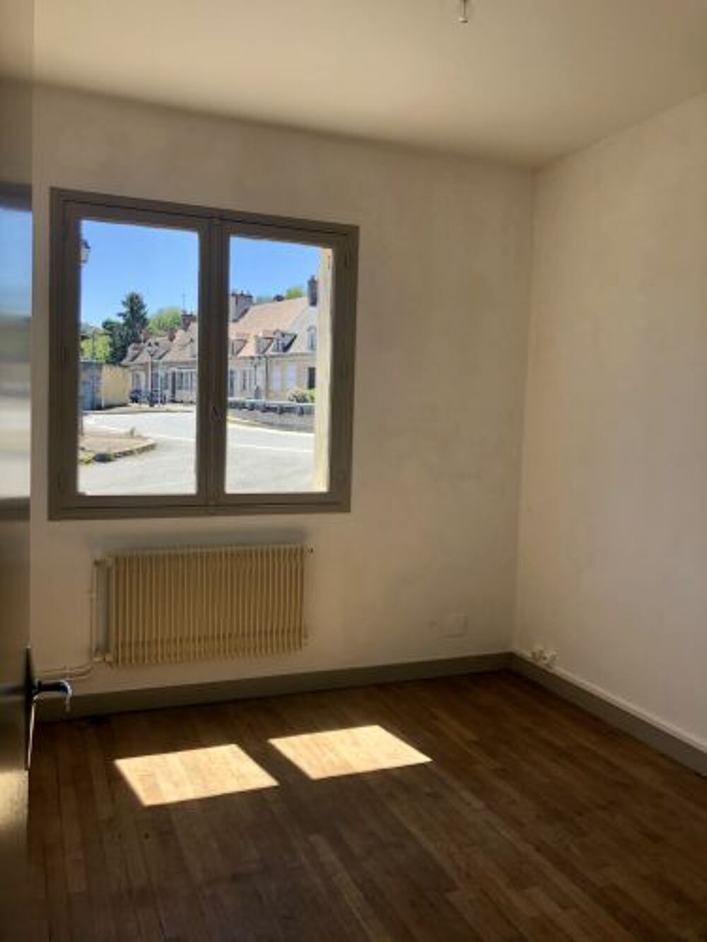 Location Appartement Bel Appartement 2 chambres - CANAL SAINT AMAND MONTROND St amand montrond