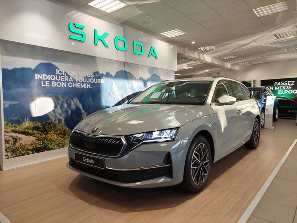Octavia COMBI CLEVER 1.5 TSI 116 DSG7 HYBRID 2026 occasion 59130 Lambersart