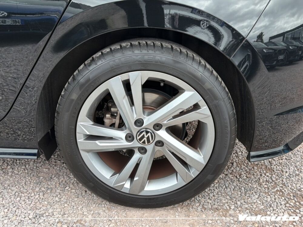 Golf R-LINE 1.5 ETSI 150CH DSG7 2024 occasion 59930 La Chapelle-d'Armenti&egrave;res
