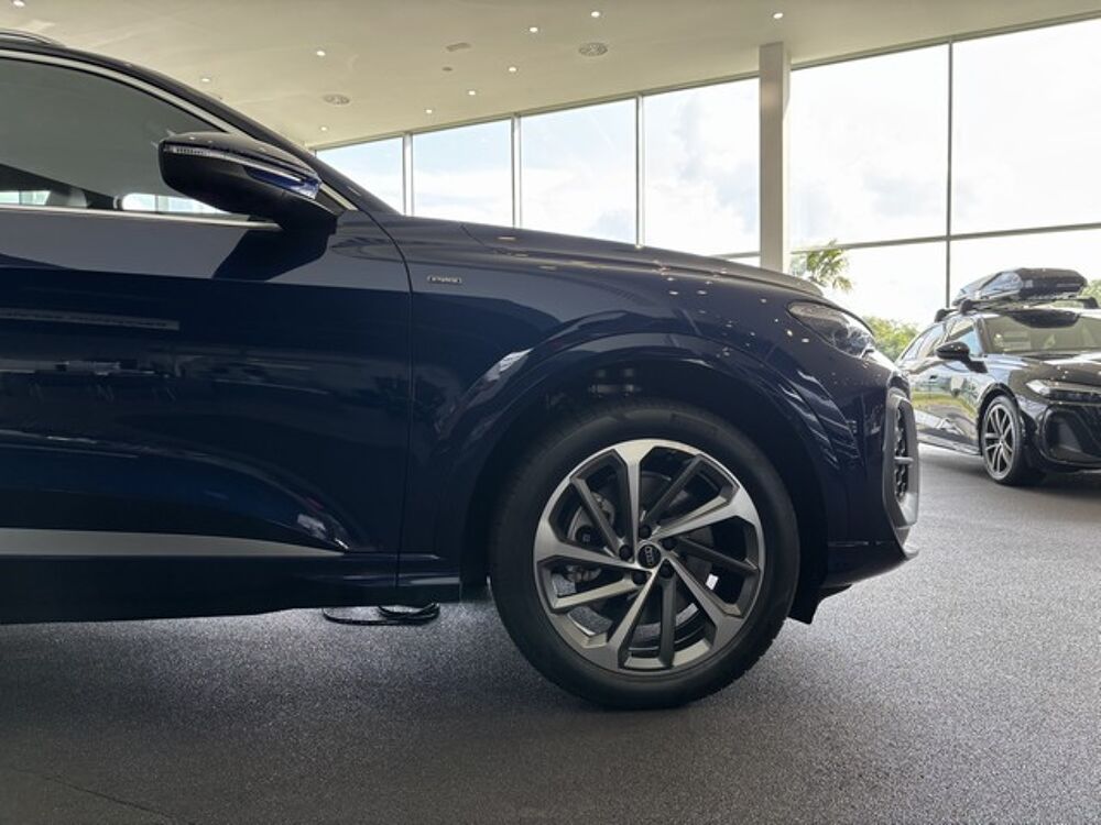 Q5 SUV E HYBRID QUATTRO 299 CH S TRONIC 50... 2026 occasion 59860 Bruay-sur-l'Escaut